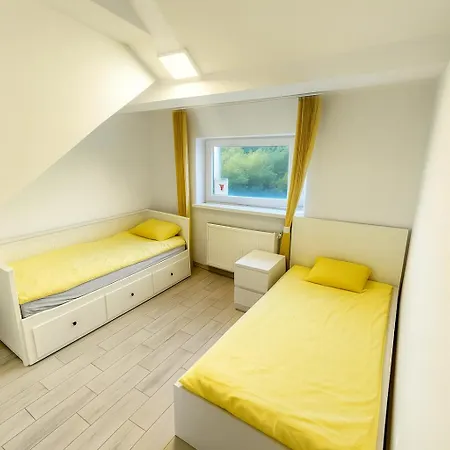 Nawat * Βαρσοβία