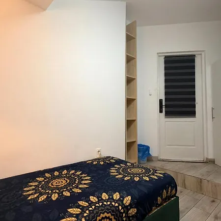 Hostal Nawat Varsovia