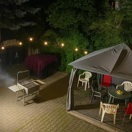 Nawat Hostel Warschau